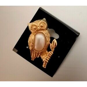 Avon Owl on Perch Brooch Lapel Pin Gold Faux Pearl Cabochon Belly Vintage